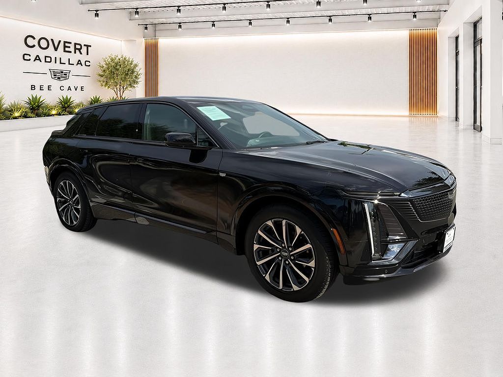 2024 Cadillac Lyriq Sport 1