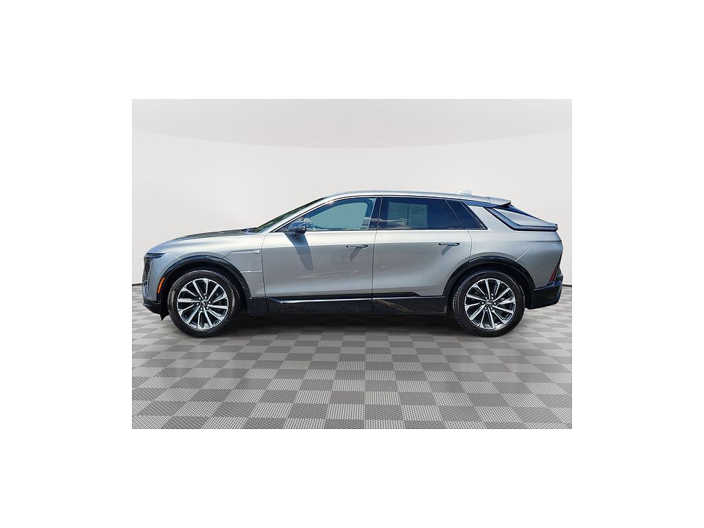 2024 Cadillac Lyriq Sport 1