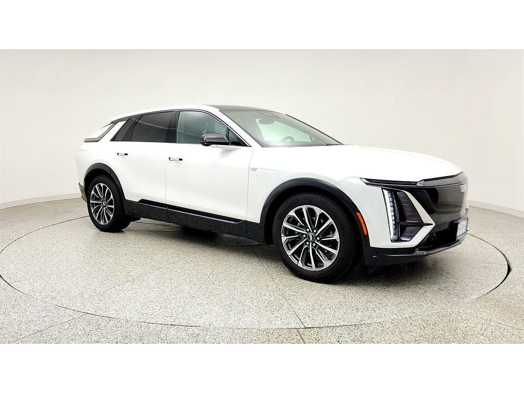 2024 Cadillac Lyriq Sport 1