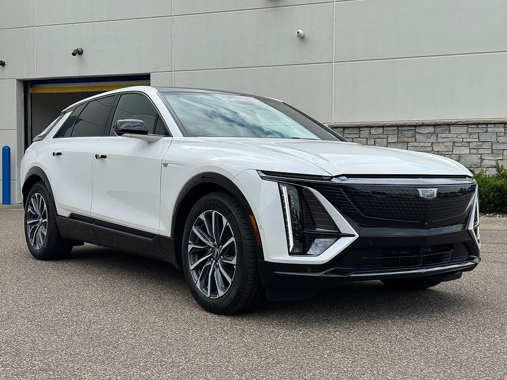 2024 Cadillac Lyriq Sport 1