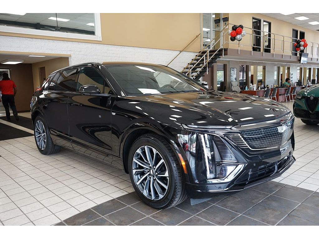 2024 Cadillac Lyriq Sport 1