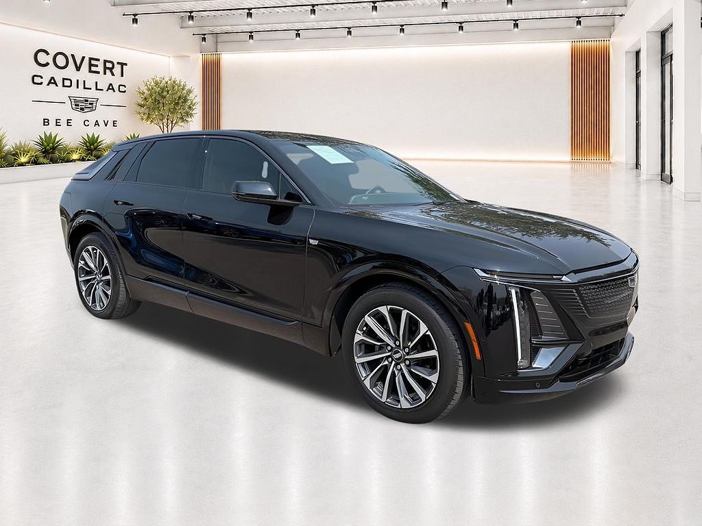 2024 Cadillac Lyriq Sport 1