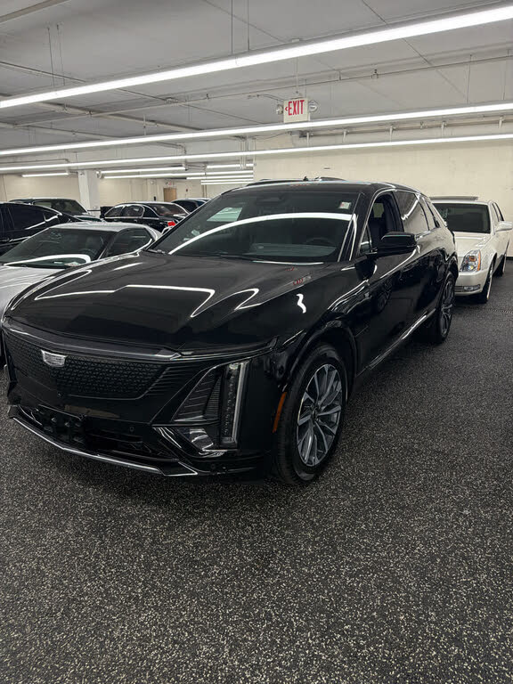 2024 Cadillac LYRIQ Sport 1