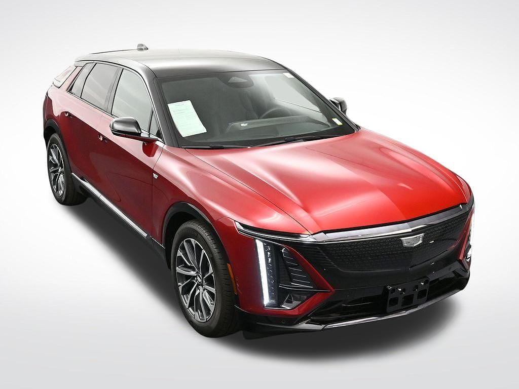 2025 Cadillac LYRIQ Sport 1