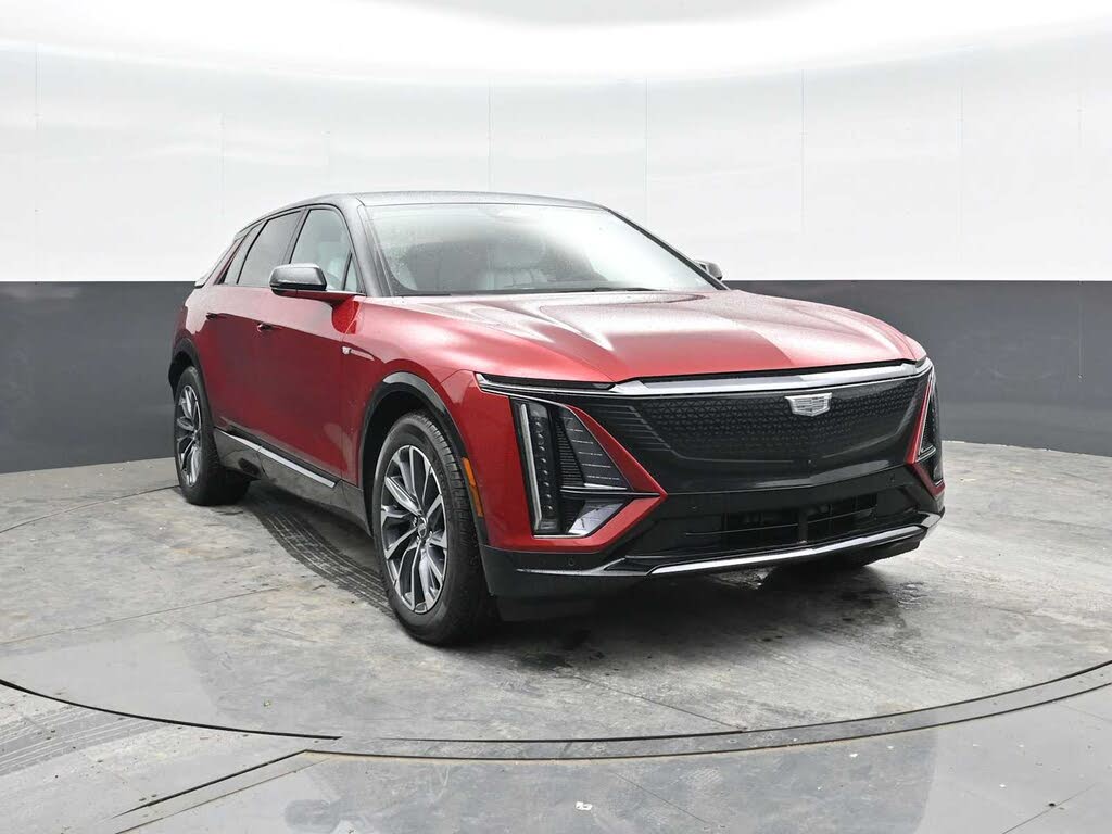 2025 Cadillac LYRIQ Sport 1