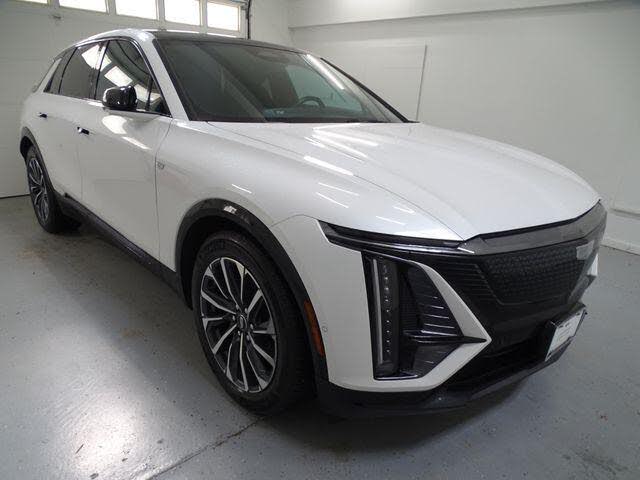 2024 Cadillac Lyriq Sport