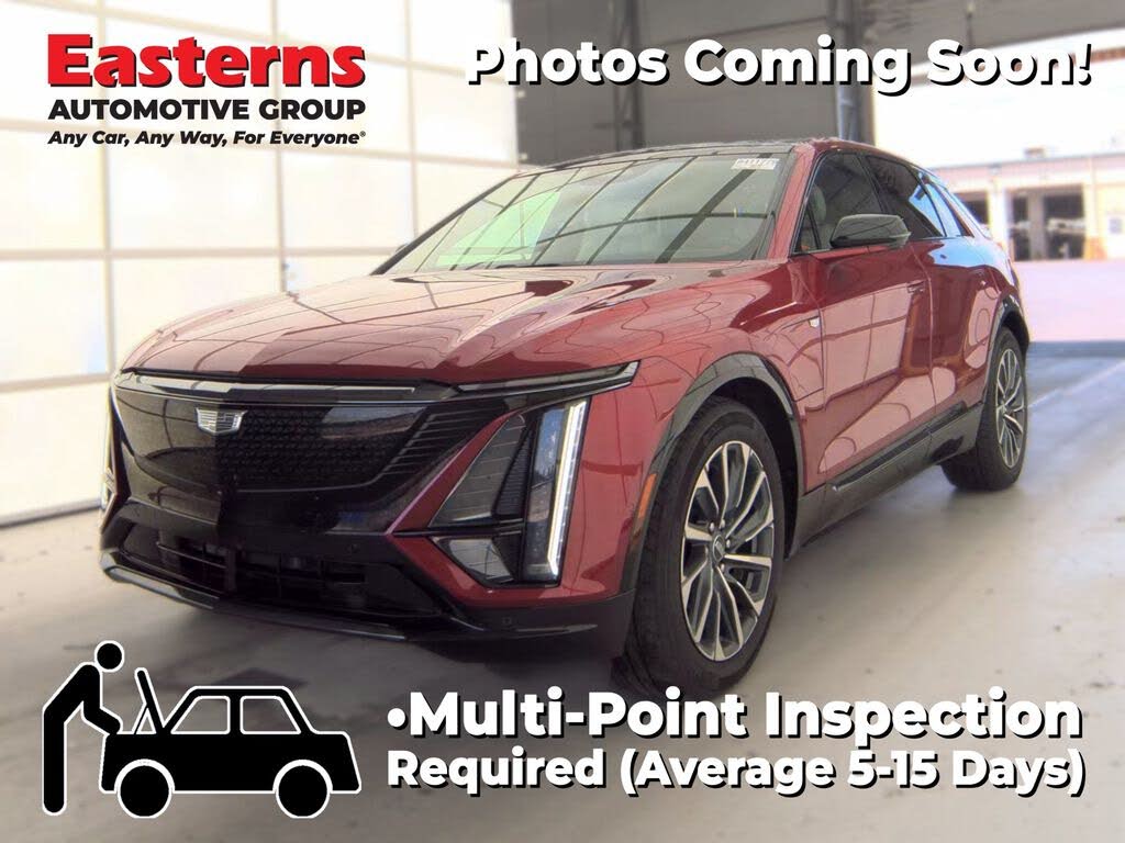 2024 Cadillac LYRIQ Sport 2