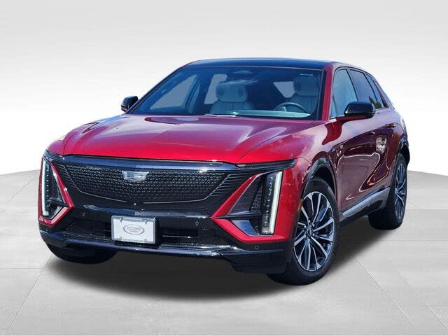 2024 Cadillac Lyriq Sport 2