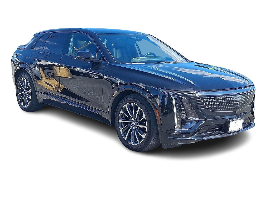 2024 Cadillac Lyriq Sport 2