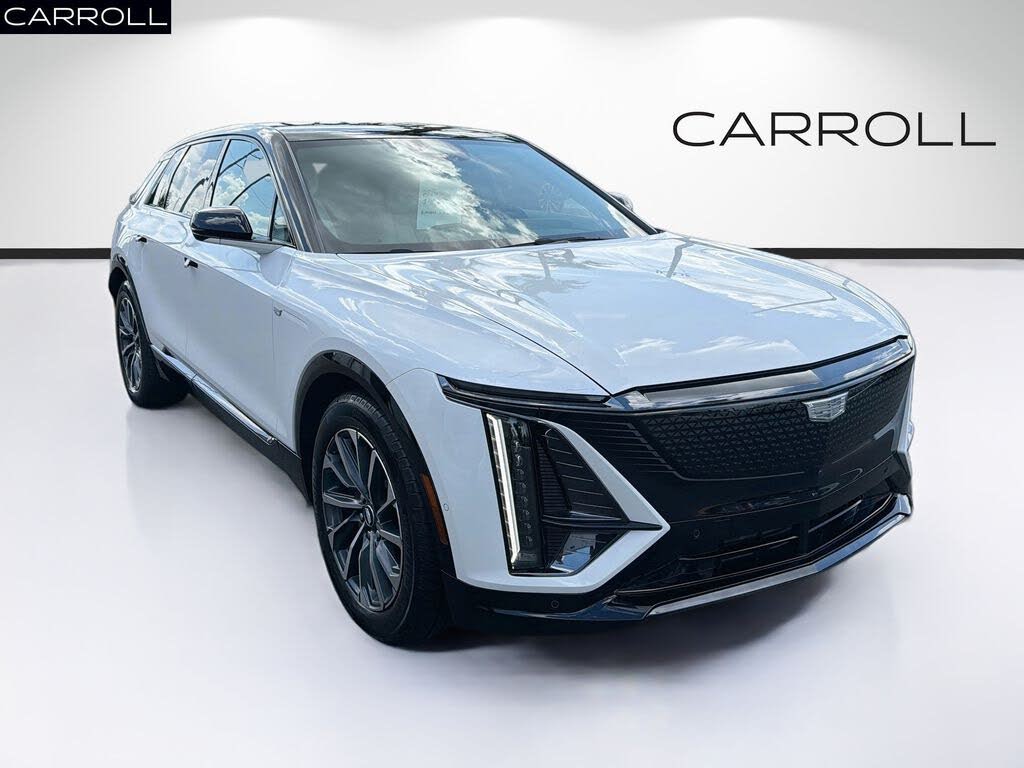 2025 Cadillac LYRIQ Sport 2