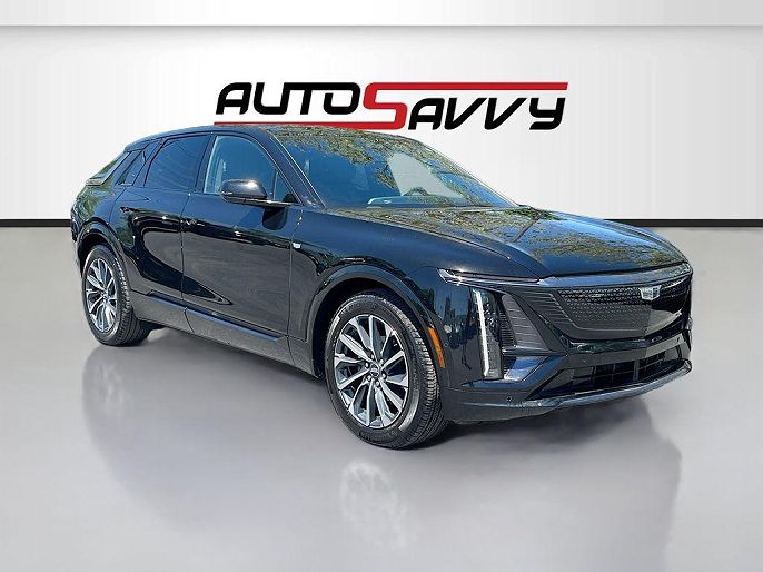 2025 Cadillac LYRIQ Sport 2