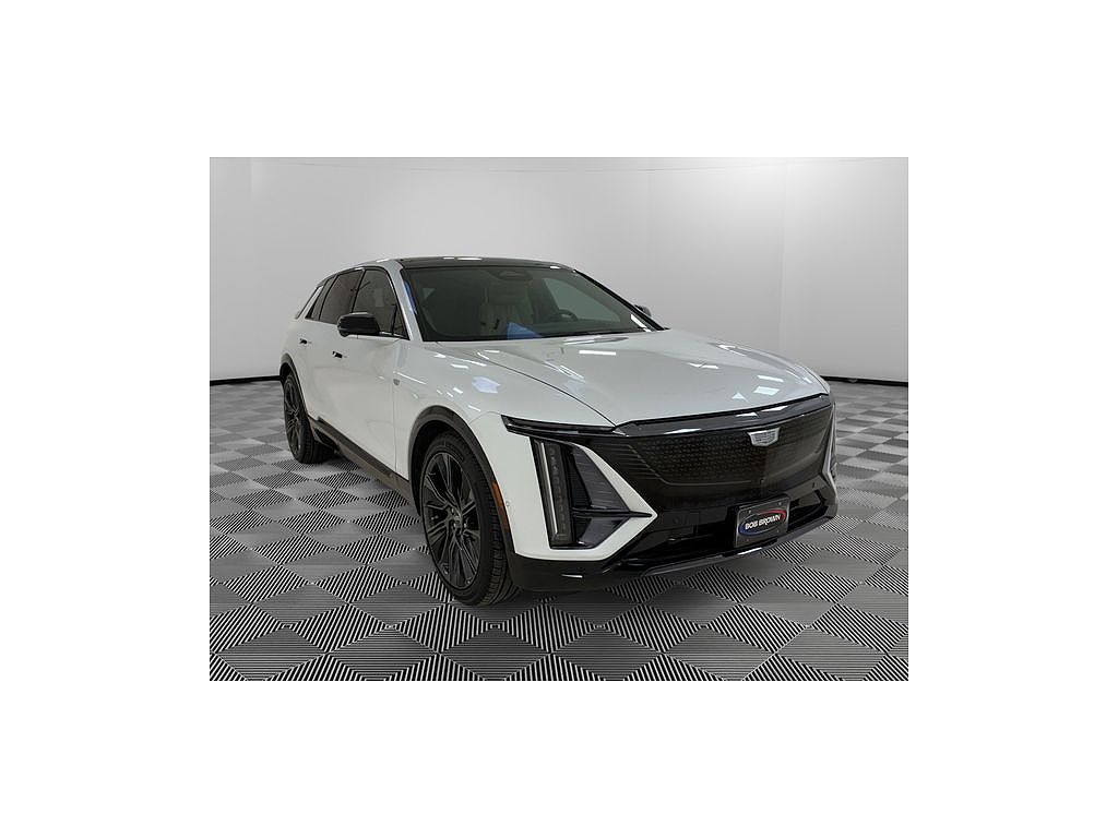 2025 Cadillac Lyriq Sport 3