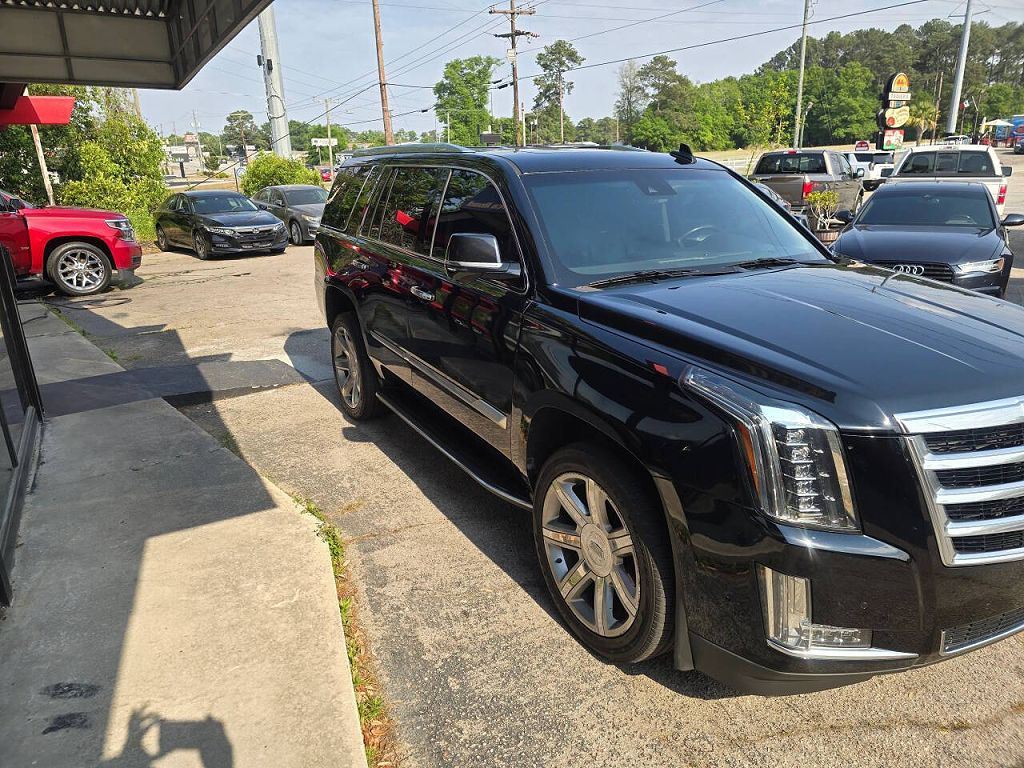 2020 Cadillac Escalade Luxury