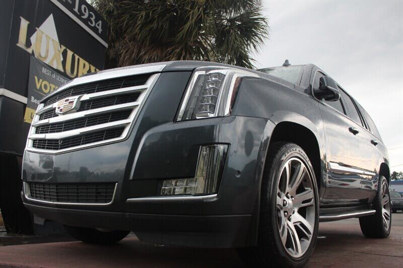 2019 Cadillac Escalade Luxury