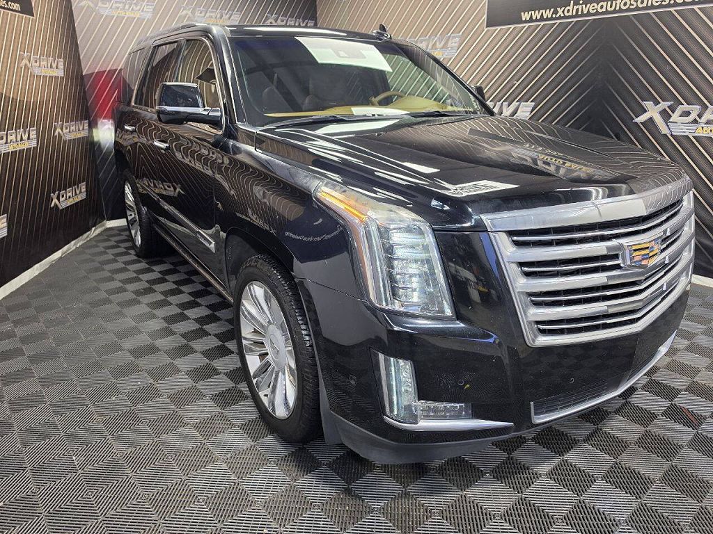 2017 Cadillac Escalade Platinum