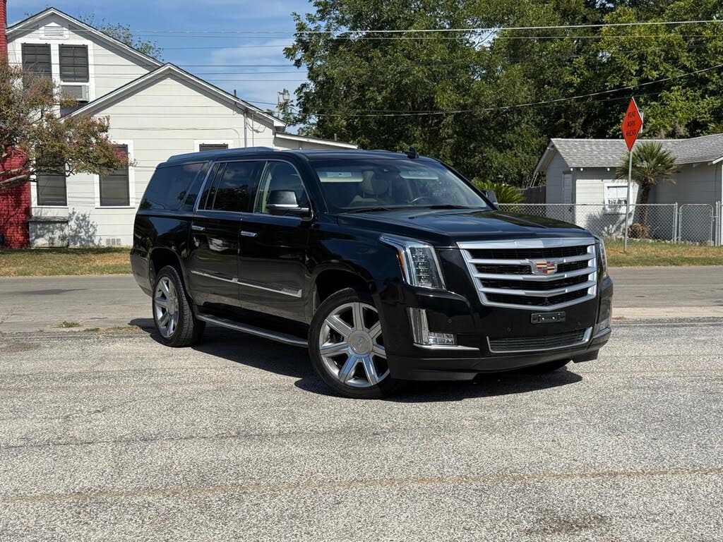 2018 Cadillac Escalade Luxury