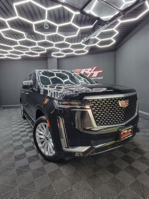 2022 Cadillac Escalade Luxury