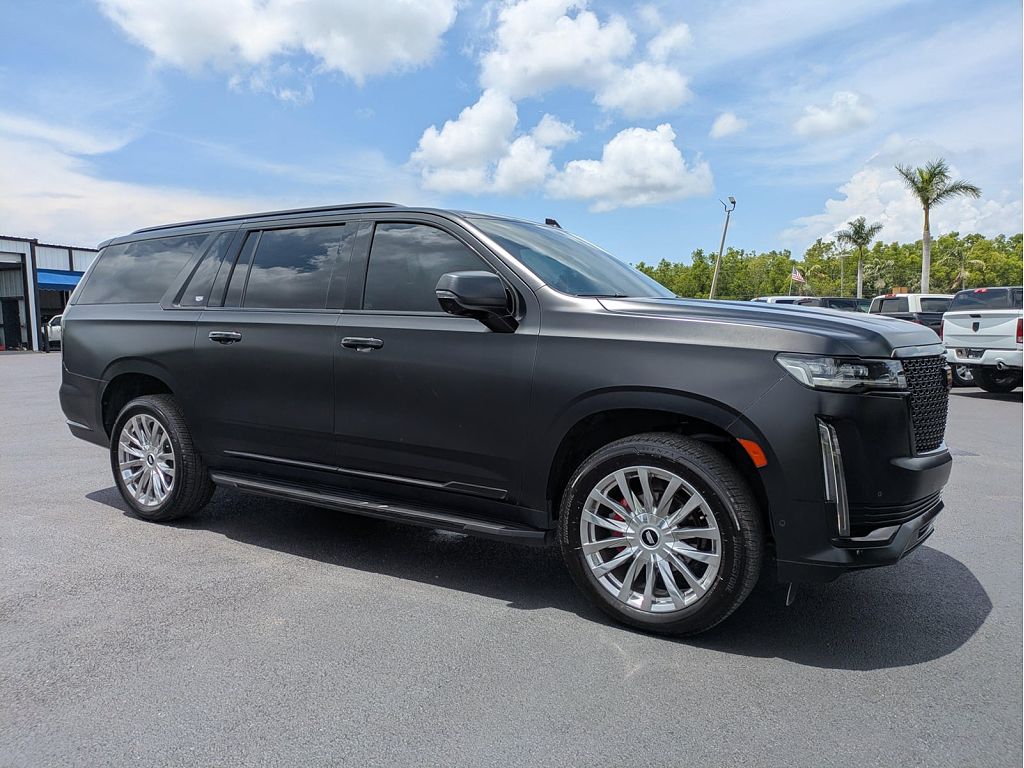 2022 Cadillac Escalade ESV Premium Luxury