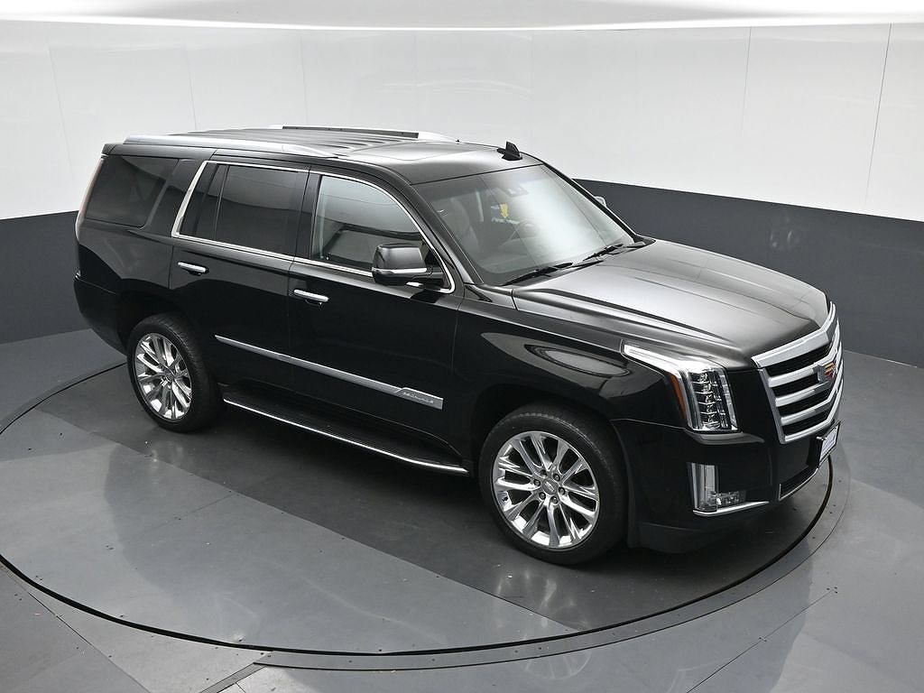 2019 Cadillac Escalade Luxury
