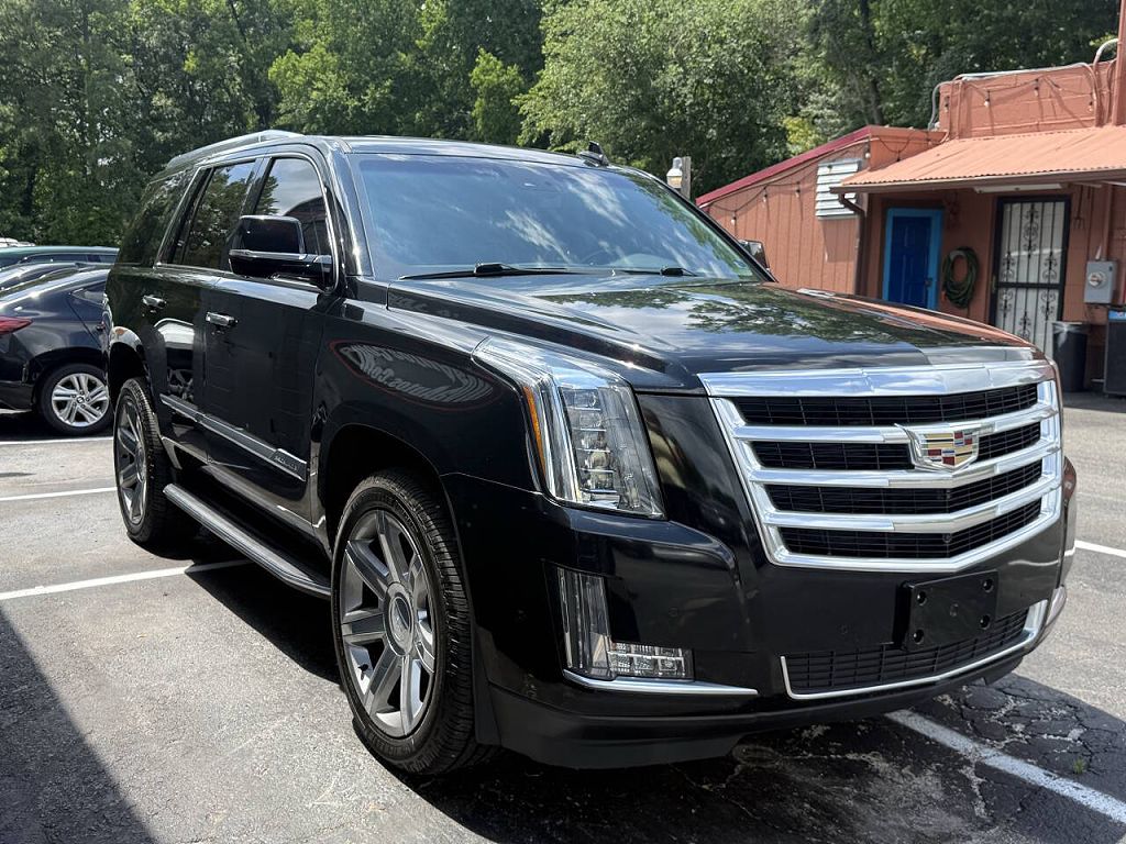 2017 Cadillac Escalade Luxury