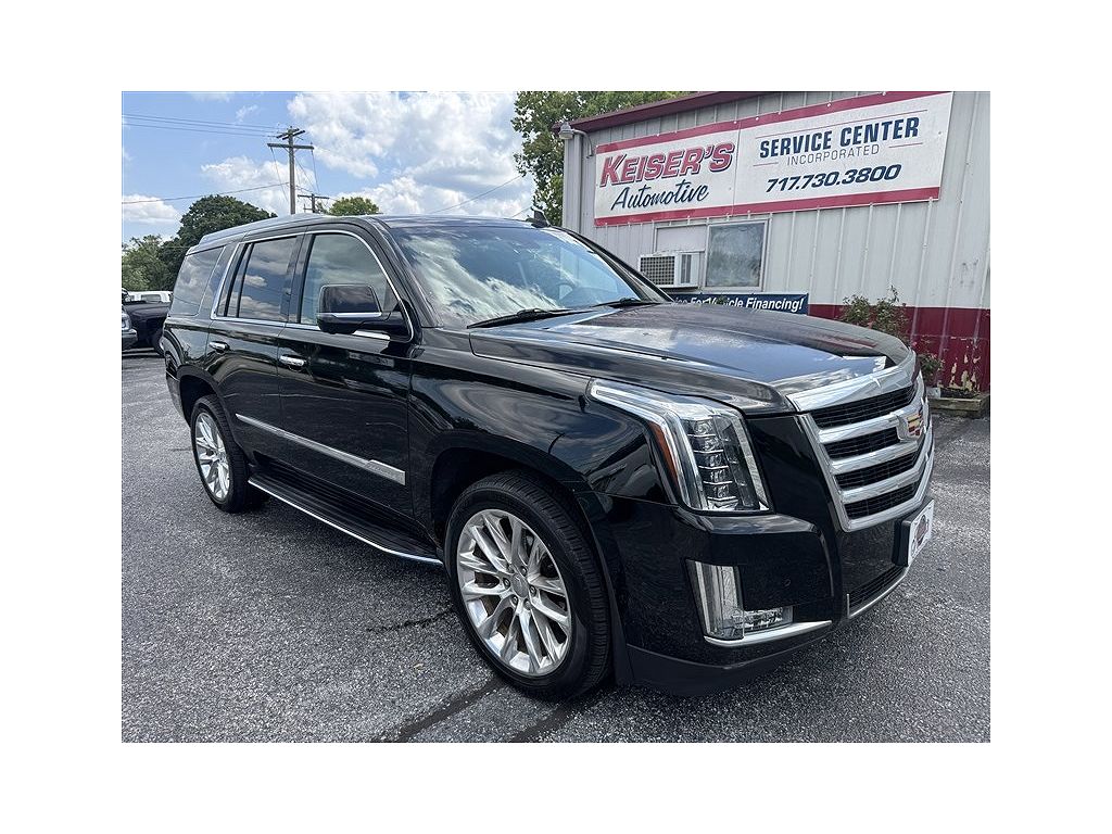 2017 Cadillac Escalade Luxury