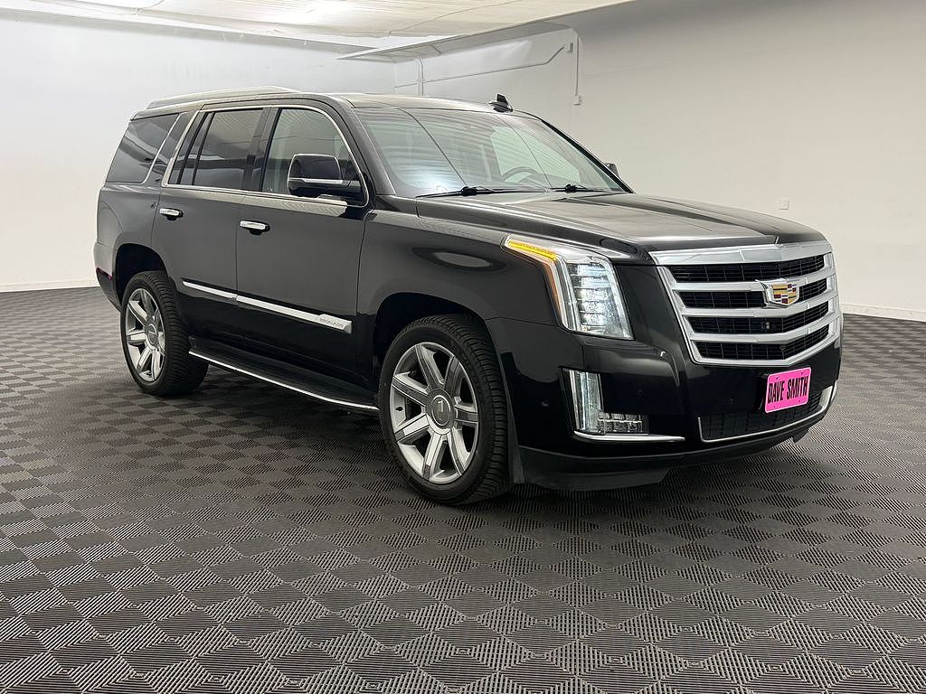 2017 Cadillac Escalade Luxury