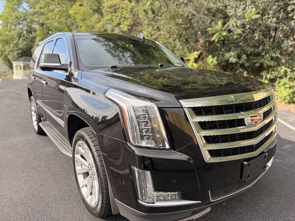 2017 Cadillac Escalade Luxury