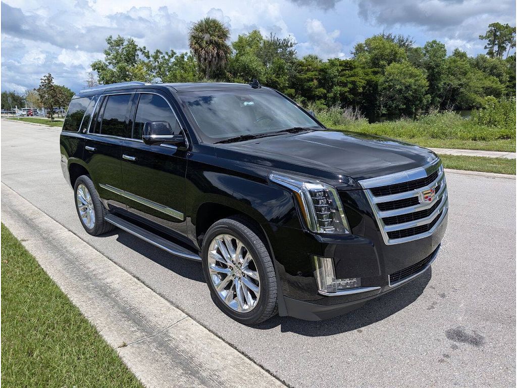 2019 Cadillac Escalade Luxury