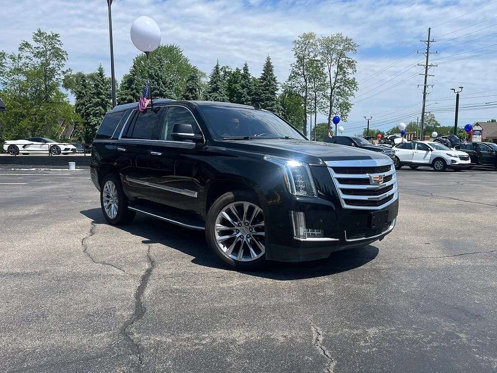 2019 Cadillac Escalade Luxury