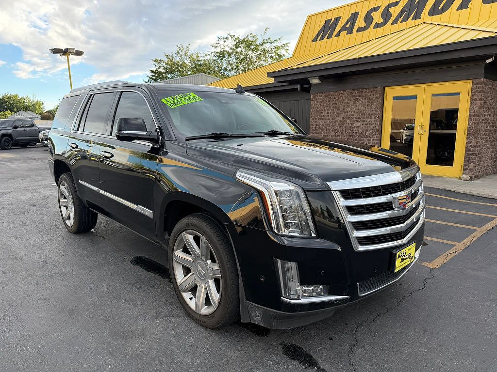 2017 Cadillac Escalade Luxury