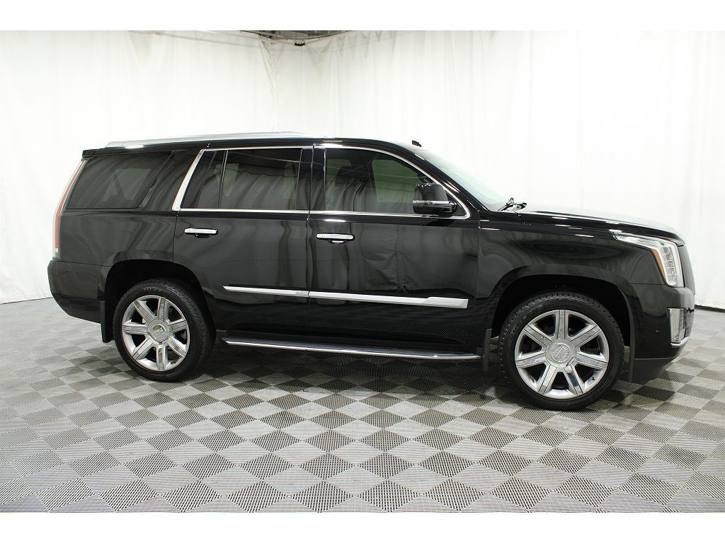 2019 Cadillac Escalade Luxury