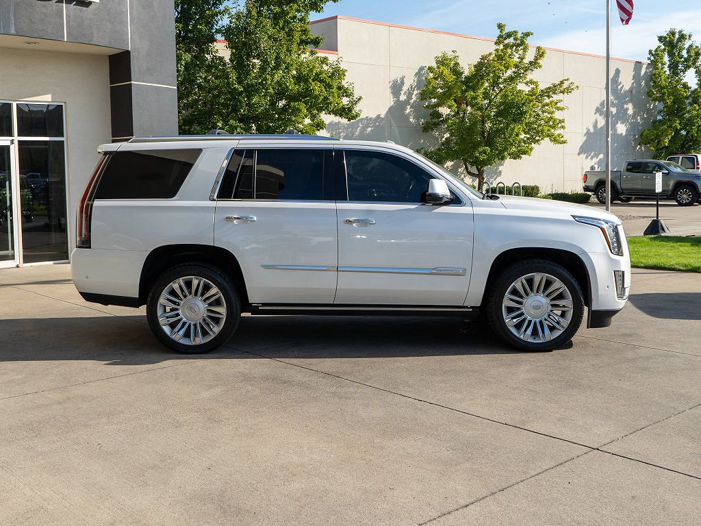 2019 Cadillac Escalade Platinum