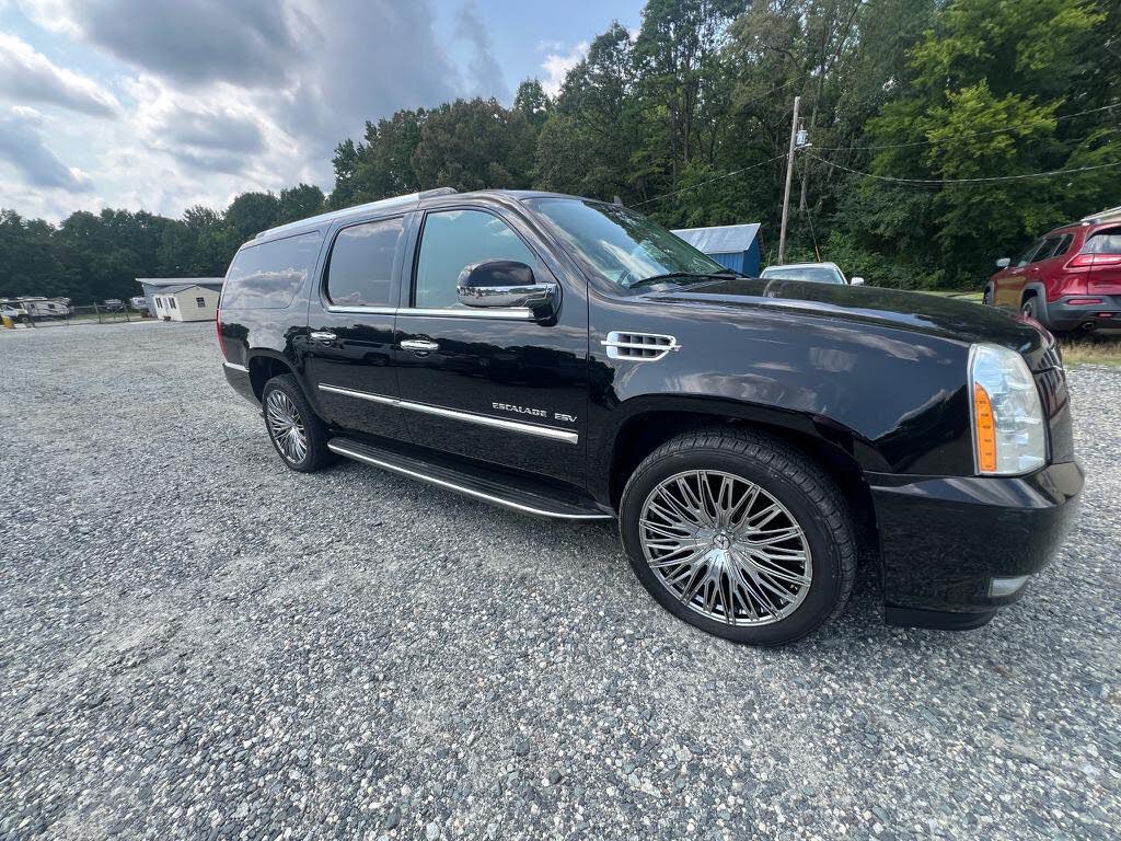 2013 Cadillac Escalade ESV Luxury