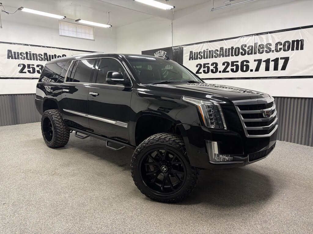 2018 Cadillac Escalade Luxury