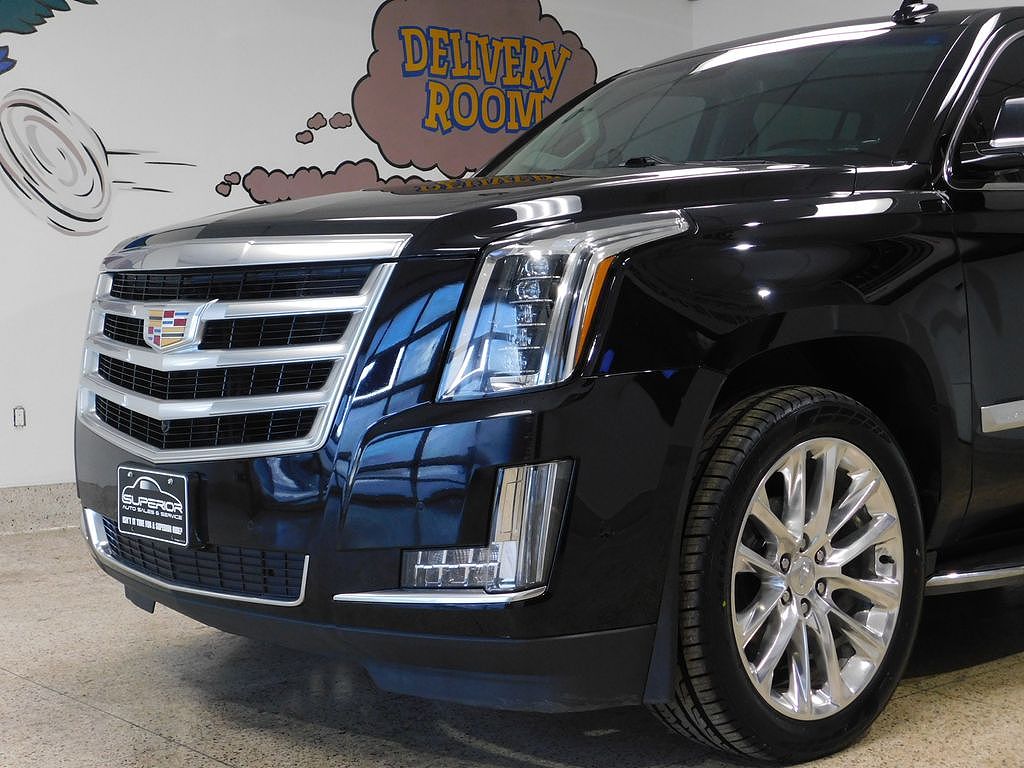 2019 Cadillac Escalade Luxury