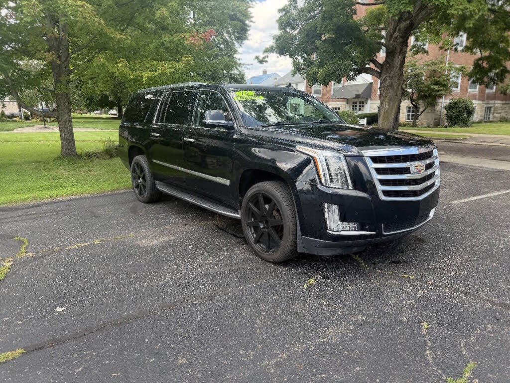 2016 Cadillac Escalade ESV Luxury