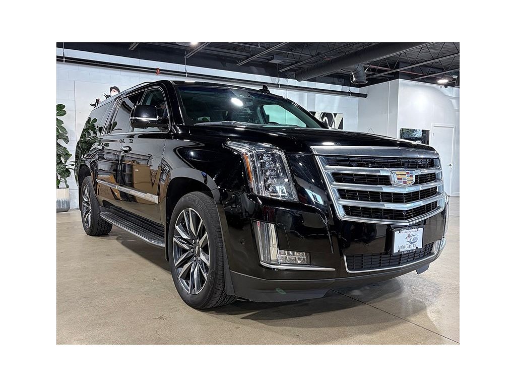 2018 Cadillac Escalade Luxury