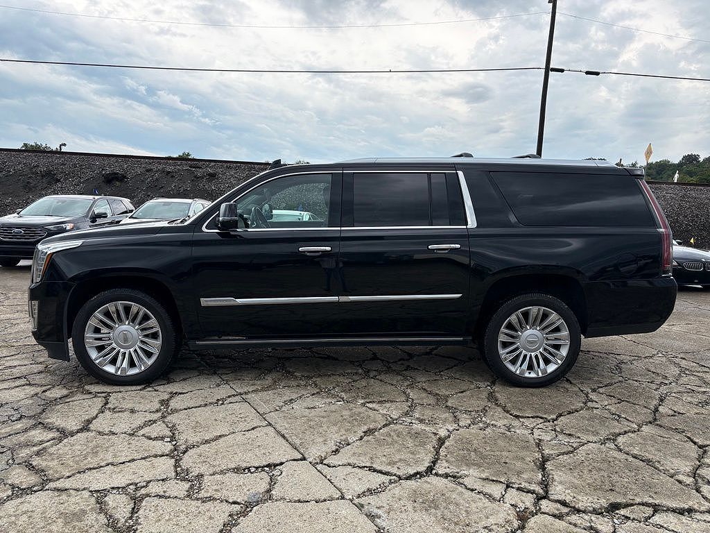 2018 Cadillac Escalade ESV Premium