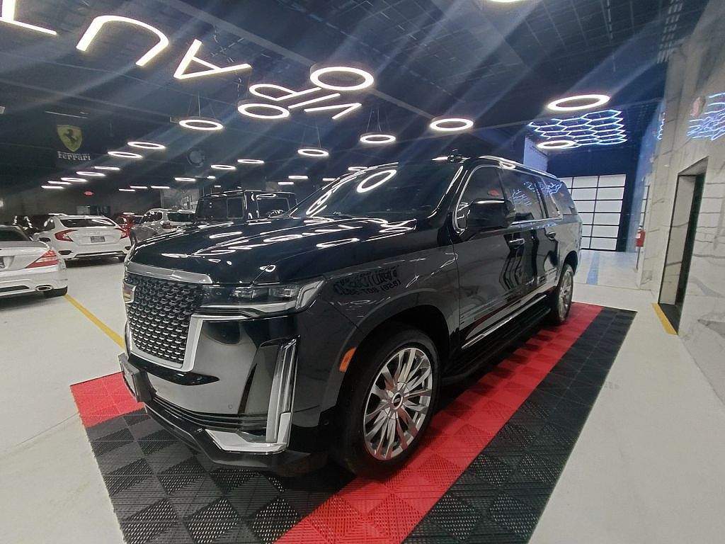 2022 Cadillac Escalade Premium Luxury