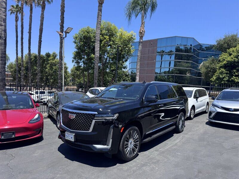 2022 Cadillac Escalade ESV Premium Luxury