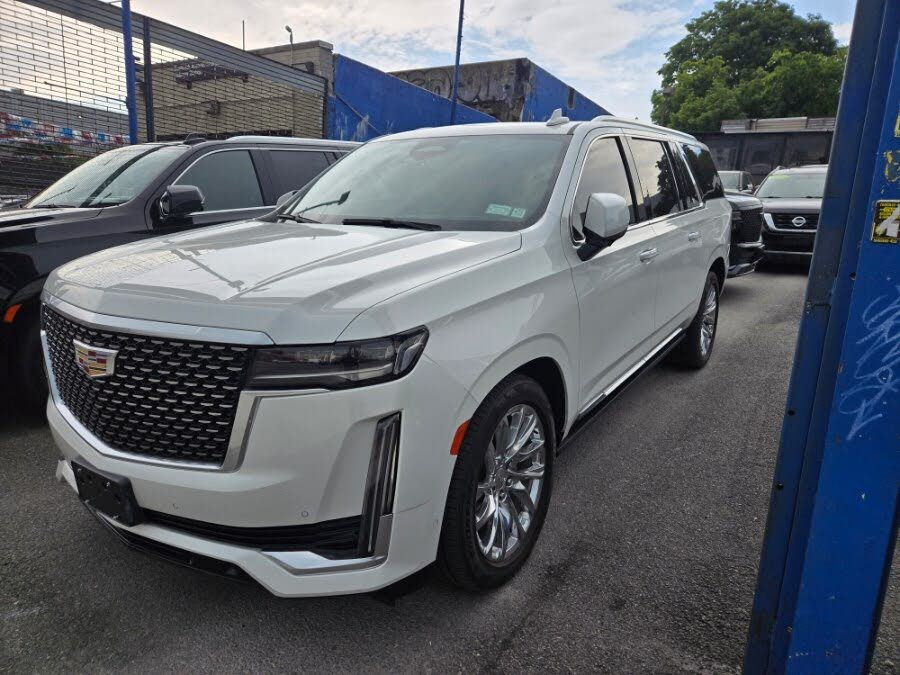 2022 Cadillac Escalade ESV Premium Luxury
