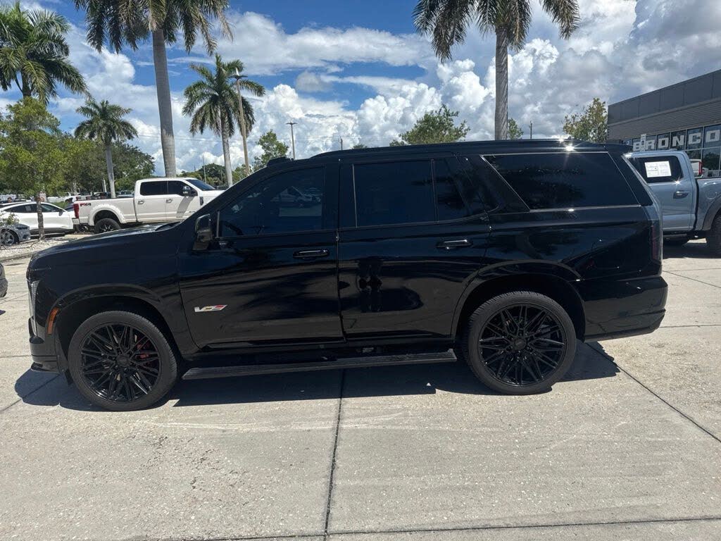 2025 Cadillac Escalade-V V