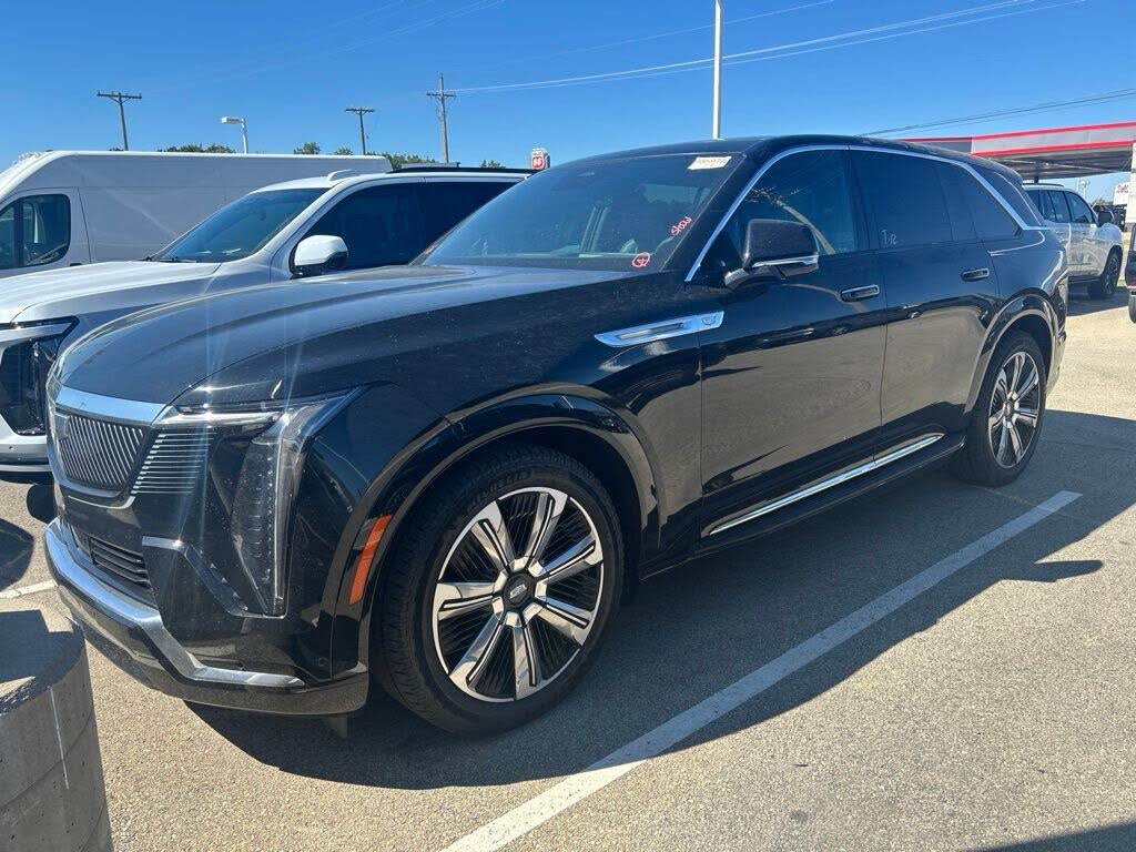 2025 Cadillac Escalade IQ Luxury 2