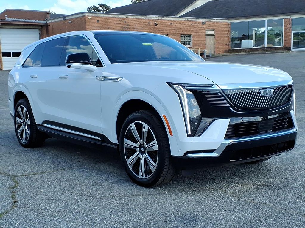 2025 Cadillac Escalade IQ Luxury 2