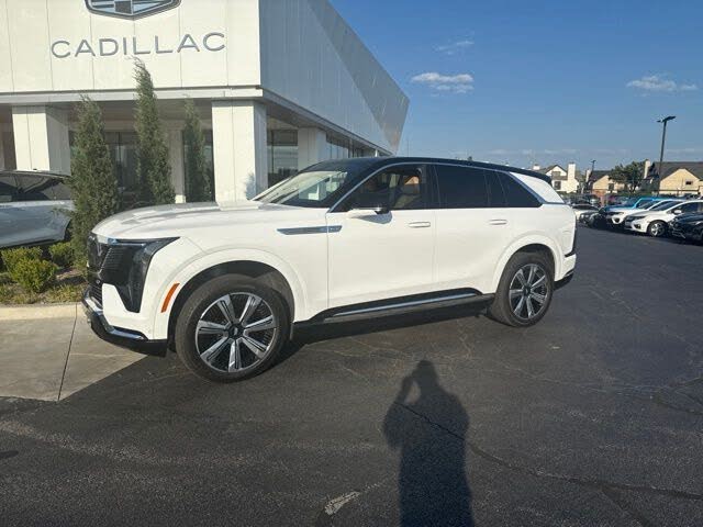 2025 Cadillac ESCALADE IQ Luxury 2