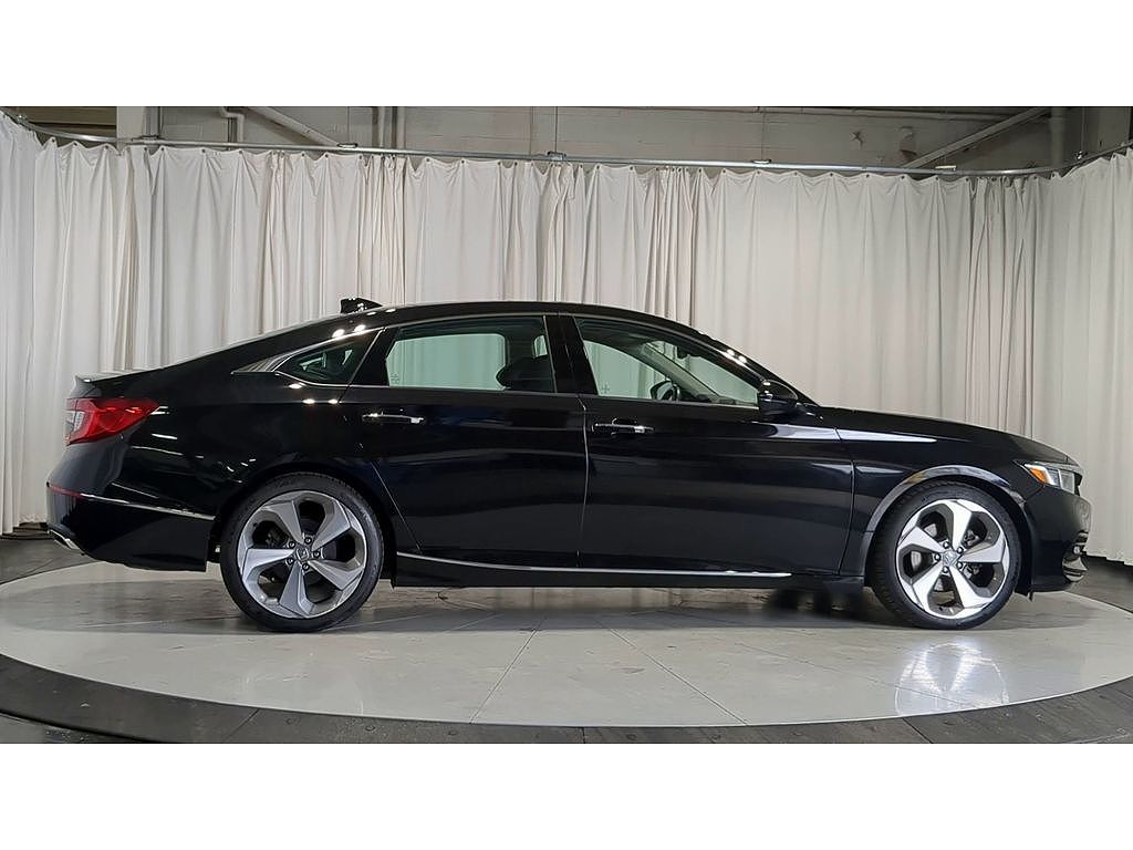 2018 Honda Accord Touring 2.0T