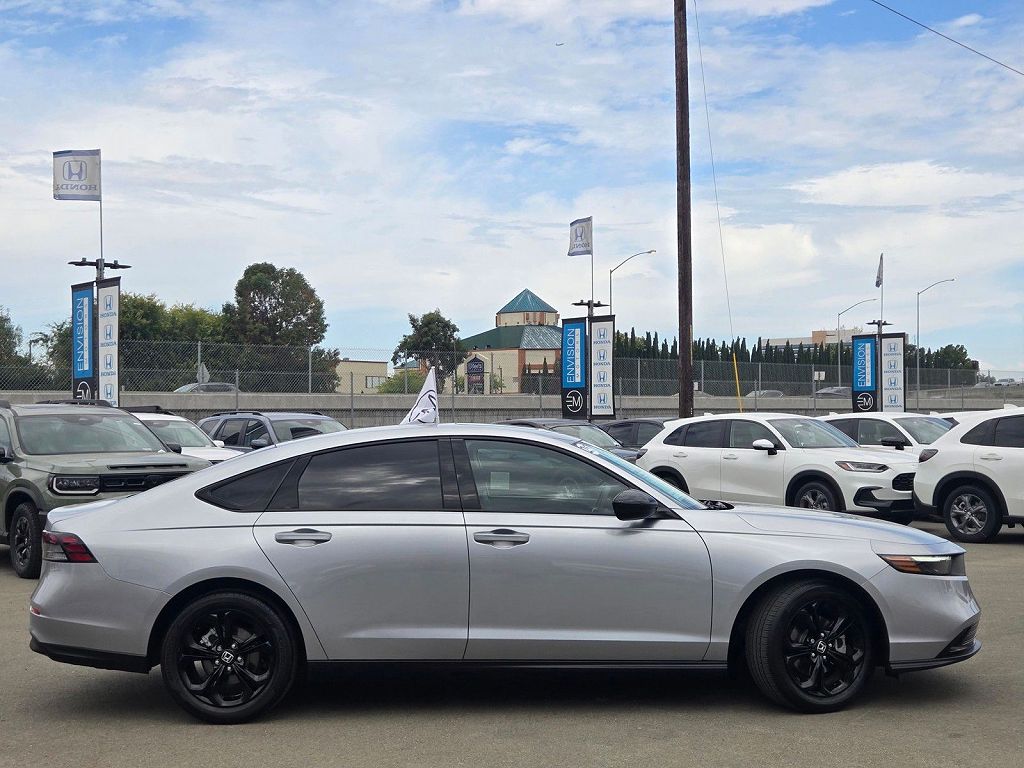 2025 Honda Accord SE