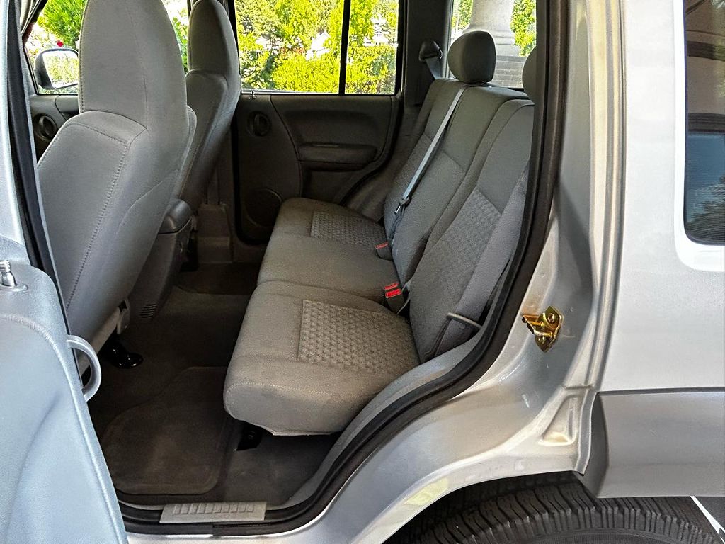 2005 Jeep Liberty Sport