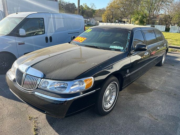 1999 Lincoln Town Car Executive