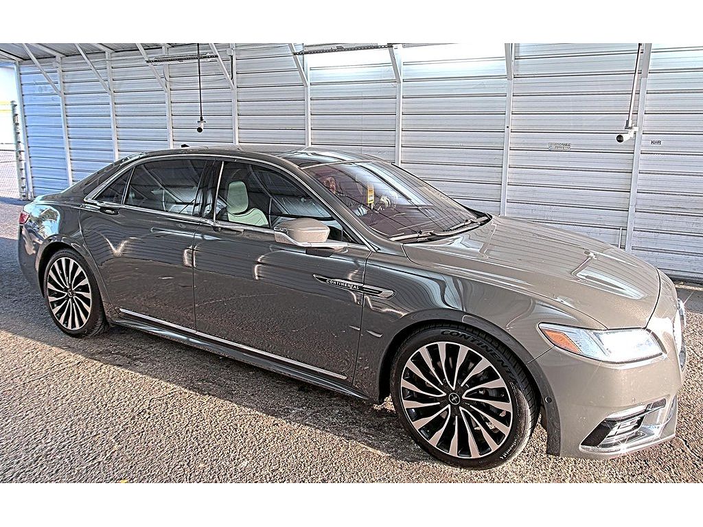 2019 Lincoln Continental Black Label